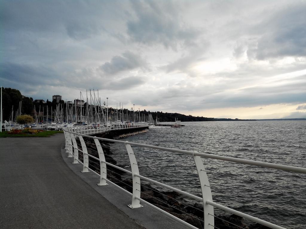 Ibis Budget Thonon Les Bains Exterior photo